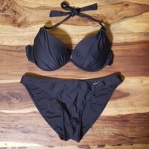 Black pushup halter bikini set